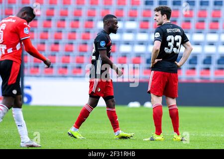 EINDHOVEN, PAYS-BAS - MARS 14: Lutscharel Geertruida de Feyenoord Rotterdam, Eric Botteghin de Feyenoord Rotterdam pendant l'Eredivisie matc néerlandais Banque D'Images