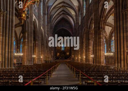 Strasbourg, France, 21 septembre 2020 : intérieur de la cathédrale de notre Dame de Strasbourg, France Banque D'Images