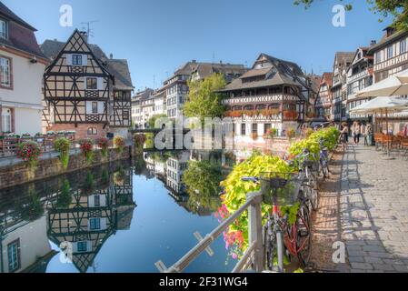 Strasbourg, France, 21 septembre 2020 : maisons colorées du quartier de la petite France à Strasbourg, Allemagne Banque D'Images