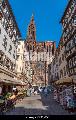 Strasbourg, France, 21 septembre 2020 : Cathédrale de notre Dame de strasbourg en France Banque D'Images