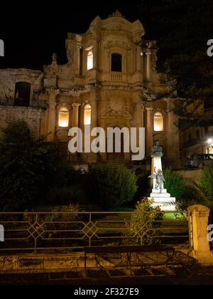 Chiesa d San Domenico photo nocturne, Noto Banque D'Images