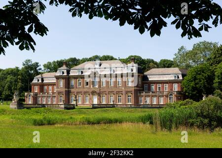 Oranienburg dans le jardin ouest du château de Nordkirchen, à l'origine orangerie, plus tard château de parc, aujourd'hui administration de la Rhénanie-du-Nord-Westphalie Banque D'Images