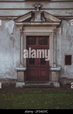 Décoration des portes des bâtiments de la vieille ville de Przemysl, Pologne Banque D'Images