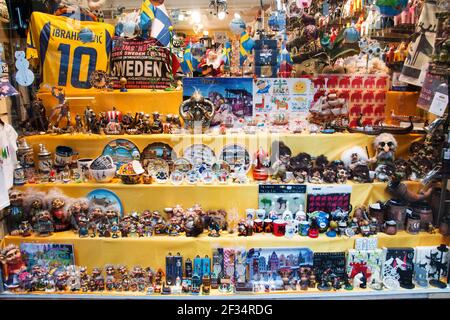 Boutique de souvenirs dans la vieille ville de Stockholm. Banque D'Images