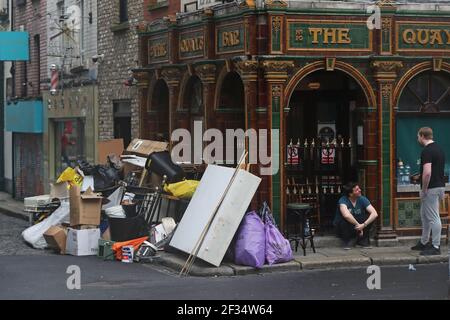 Un bar en cours de rénovation dans le quartier Temple Bar de Dublin, un an à jour où les bars et les pubs ont été fermés en raison du coronavirus. Date de la photo: Lundi 15 mars 2021. Banque D'Images