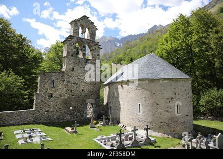 Aragnouet (sud-ouest de la France) : la chapelle des Templiers datant du XIIème siècle (XIIe siècle), demeure de l'hôpital géré par l'ordre de Kni Banque D'Images