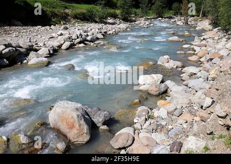 Rivière Landquart près du village de Klosters, Grisons, Suisse Banque D'Images