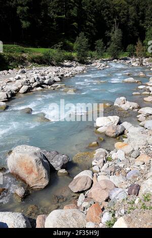 Rivière Landquart près du village de Klosters, Grisons, Suisse Banque D'Images