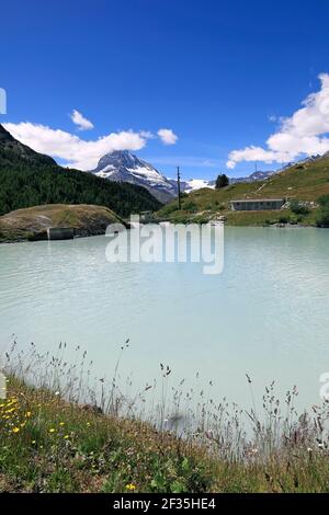 Lac Mosjesee dans les alpes suisses, Zermatt, Suisse 2020 Banque D'Images