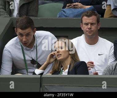 Londres, Royaume-Uni. 08 juillet 2015. LONDRES, ANGLETERRE - 08 JUILLET : Kim Murray assiste au neuvième jour des championnats de tennis de Wimbledon à Wimbledon le 8 juillet 2015 à Londres, Angleterre. Personnes : Kim Sears-Murray crédit : Storms Media Group/Alay Live News Banque D'Images