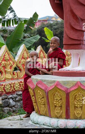 Monastère de Taung pu lu à Mindat en Birmanie Banque D'Images