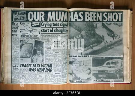 Le massacre de Hungerford... les pages de couverture et d'intérieur des journaux 20/août/1987 copie pic David Sandison Banque D'Images