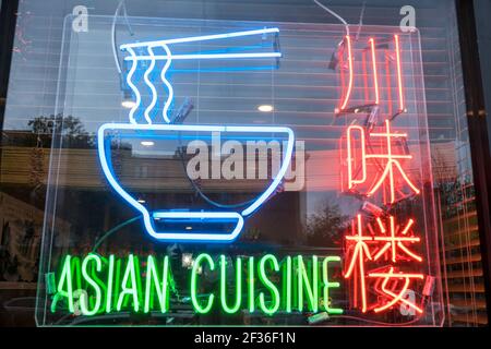 Washington DC, Logan Circle, quartier, 14th Street cuisine asiatique restaurant néon signe, Banque D'Images