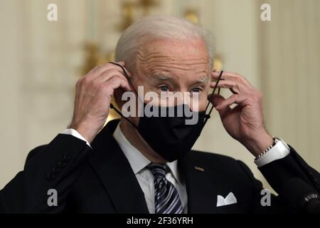 Washington, États-Unis. 15 mars 2021. Le président américain Joe Biden prononce un discours sur la mise en œuvre du Plan américain de sauvetage à la Maison Blanche à Washington, le lundi 15 mars 2021. Photo par Yuri Gripas/UPI crédit: UPI/Alay Live News Banque D'Images