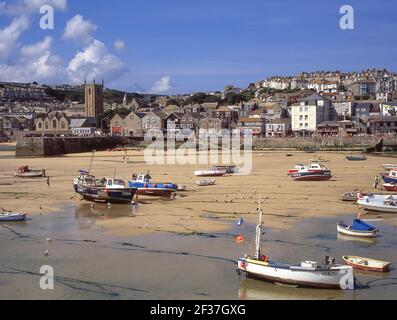 St Ives harbour, St Ives, Cornwall, Angleterre, Royaume-Uni Banque D'Images