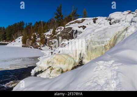 Zone de conservation de Muskoka High Falls Comté de Muskoka Algonquin Highlands Bracebridge Ontario Canada en hiver Banque D'Images