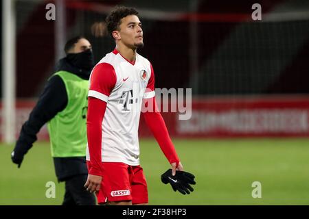 UTRECHT, PAYS-BAS - MARS 15: Ruben Kluivert du FC Utrecht U23 semble abattu lors du match Keuken Kampioen Divie entre le FC Utrecht U23 et P Banque D'Images