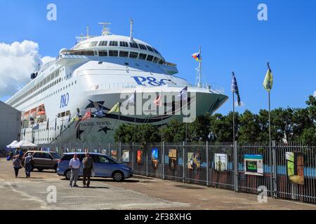 Un paquebot de croisière P&O, The Pacific Jewel, dans le port d'Auckland, Nouvelle-Zélande Banque D'Images