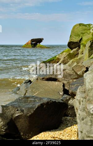 Les vestiges de SS Atlantus, le plus célèbre des douze navires en béton de la première Guerre mondiale Liberty, vus ici au large de Sunset Beach, près du cap May, New Jersey. Banque D'Images