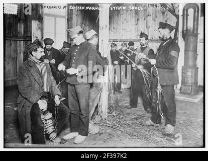 Prisonniers à Zossen chaussures de paille Banque D'Images