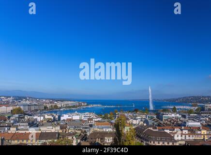 Géographie / Voyage, Suisse, Genève, vue sur la ville avec jet d'eau et lac de Genevan du nord de towe, Additional-Rights-Clearance-Info-not-available Banque D'Images