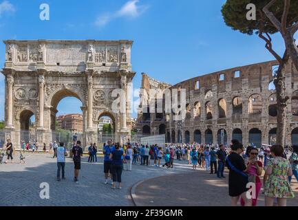 Géographie / Voyage, Italie, Latium, Rome, Arche de Constantine côté sud, Colosseum, droits-supplémentaires-dégagement-Info-non-disponible Banque D'Images