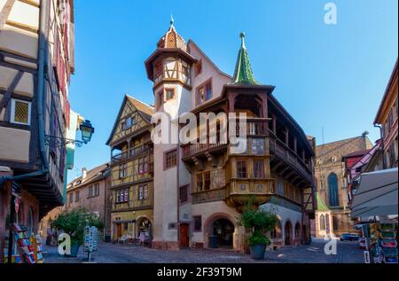 Colmar (nord-est de la France) : la Maison Pfister dans le centre-ville, façades de maisons à colombages, maisons traditionnelles alsaciennes dans le centre-ville, Banque D'Images