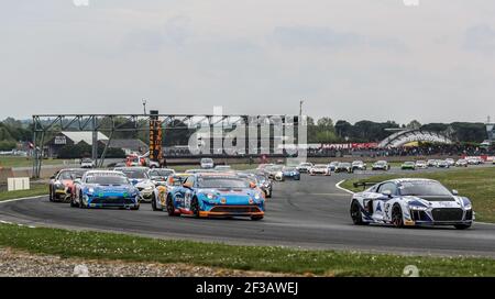 Départ départ départ parcours 1 GT4, 42 GUIVERT Gregory (fra), MICHAL Fabien (fra), Audi R8 LMS team Sainteloc, action pendant le championnat français de circuit FFSA GT 2019, du 19 au 22 avril, à Nogaro, France - photo Marc de Mattia / DPPI Banque D'Images