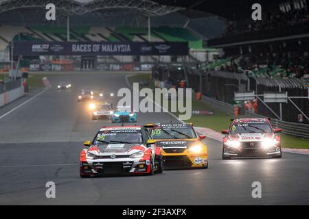 25 BENNANI Mehdi, (MAR), SLR VW Motorsport, Volkswagen Golf GTI TCR, action pendant la coupe du monde de voiture de tourisme WTCR 2019 de la FIA de Malaisie, à Sepang du 13 au 15 décembre - photo Gregory Lenmand / DPPI Banque D'Images