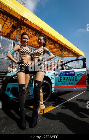 Girl ambiance pendant la coupe du monde de voiture de tourisme WTCR 2019 de la FIA de Macao, Circuito da Guia, du 14 au 17 novembre - photo Clement Marin / DPPI Banque D'Images