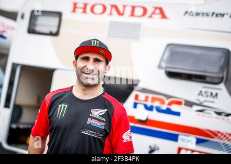 GONCALVES Paulo (por), Honda, Monster Energy Honda Team 2019, moto, portrait pendant le Dakar 2019, scrutateurs, vérifications, Pérou, Lima, Du 4 au 5 janvier - photo Florent Gooden / DPPI Banque D'Images