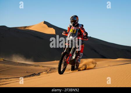 16 Benavides Luciano (arg), KTM, Red Bull KTM Factory Team, moto, Vélo, Motul, action16 Benavides Luciano (arg), KTM, Red Bull KTM Factory Team, moto, Vélo, Motul, action pendant la phase 1 du Dakar 2020 entre Jeddah et Al Wajh, 752 km - SS 319 km en Arabie Saoudite, janvier 5 2020 - photo Florent Gooden / DPPI Banque D'Images