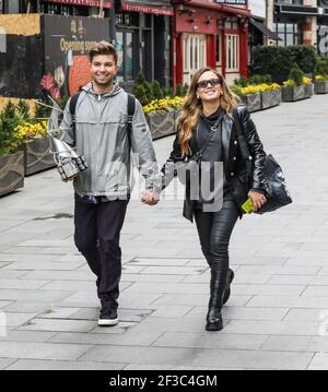 Sonny Jay, championne de danse sur glace, et Lauren Faith, Global radio Studios, Londres, Royaume-Uni, 15 mars 2021, Photo par piQtured Banque D'Images