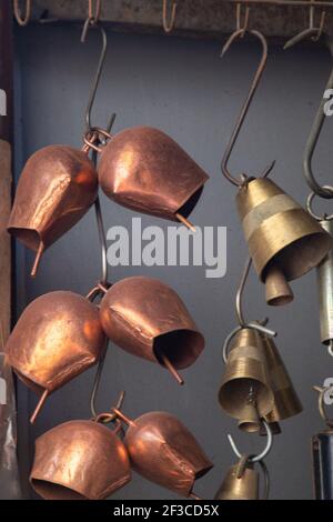 Cloches en métal de style rétro pour Cattles comme la vache, le mouton, etc Banque D'Images