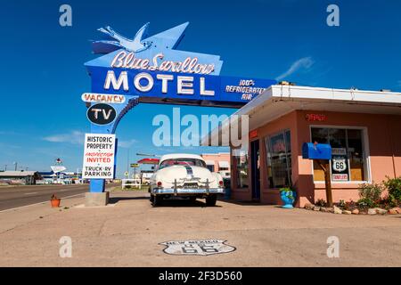 Tucumcari, Nouveau-Mexique - 9 juillet 2014 : le Blue Swallow Motel historique, le long de la US route 66, dans la ville de Tucumcari, Nouveau-Mexique. Banque D'Images