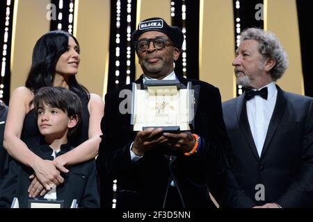Photo du dossier datée du 19 mai 2018, le Directeur Spike Lee reçoit le Grand Prix de 'BlacKkKlansman' pour assister à la cérémonie de clôture du 71e Festival annuel de Cannes le 19 mai 2018 à Cannes, France. - le réalisateur américain Spike Lee sera à la tête du jury au Festival de Cannes en juillet, ce qui en fera le premier noir à assumer ce rôle. Photo d'Aurore Marechal/ABACAPRESS.COM Banque D'Images