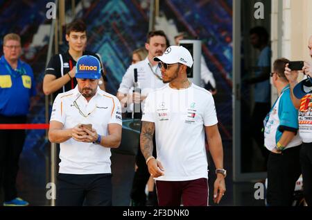 ALONSO Fernando (spa), McLaren Renault MCL33, portrait HAMILTON Lewis (gbr), Mercedes AMG F1 Petronas GP W09 Hybrid EQ Power+, portrait lors du Championnat du monde de Formule 1 2018, Grand Prix d'Abu Dhabi du 22 au 25 novembre à Yas Marina - photo DPPI Banque D'Images