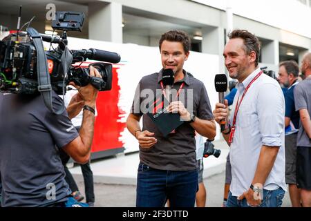 SENECAL Thomas (fr), rédacteur en chef Canal+, et MONTAGNY Franck (fra), présentateur de télévision Canal+, portrait du Championnat du monde de Formule 1 2018, Grand Prix de Singapour du 13 au 16 septembre à Singapour - photo Florent Gooden / DPPI Banque D'Images