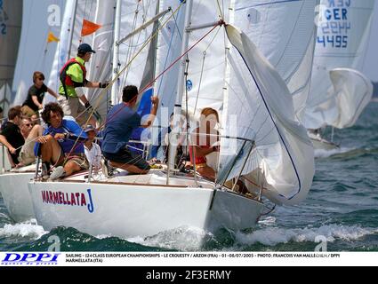 VOILE - CHAMPIONNAT D'EUROPE DE CLASSE J24 - LE CROUESTY / ARZON (FRA) - 01-08/07/2005 - PHOTO : FRANÇOIS VAN MALLEGHEM / DPPI MARMELLATA (ITA) Banque D'Images