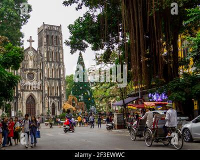 La Cathédrale Saint Joseph, Hanoi, Vietnam Banque D'Images