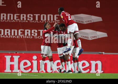 MIDDLESBROUGH, ANGLETERRE. 16 MARS : Marcus Tavernier de Middlesbrough fête avec Yannick Bolasie, Chuba Akpom et Marc Bola après avoir marquant leur deuxième but lors du match de championnat Sky Bet entre Middlesbrough et Preston North End au stade Riverside, à Middlesbrough, le mardi 16 mars 2021. (Credit: Mark Fletcher | MI News) Credit: MI News & Sport /Alay Live News Banque D'Images