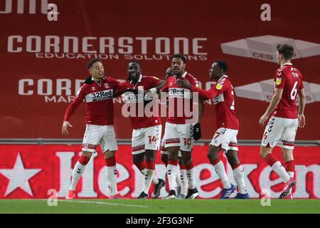 MIDDLESBROUGH, ANGLETERRE. 16 MARS : Marcus Tavernier de Middlesbrough fête avec Yannick Bolasie, Chuba Akpom et Marc Bola après avoir marquant leur deuxième but lors du match de championnat Sky Bet entre Middlesbrough et Preston North End au stade Riverside, à Middlesbrough, le mardi 16 mars 2021. (Credit: Mark Fletcher | MI News) Credit: MI News & Sport /Alay Live News Banque D'Images