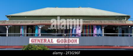 MacKay, Queensland, Australie - 2021 mars : un pub de campagne emblématique, un point d'eau pour les habitants de la région Banque D'Images