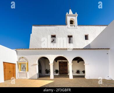 Ibiza, Espagne - 2 juin 2016 : Eglise de Sant Miquel de Balansat sur l'île d'Ibiza. Avec des parois de chaux blanche, c'est l'un des exposants maximum de Ty Banque D'Images