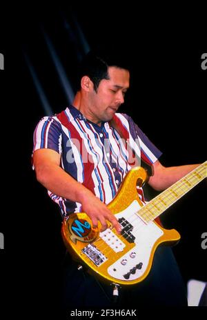 Taka Hirose - Feeder, V Festival V2000, Hylands Park, Chelmsford, Essex, Grande-Bretagne - août 2000 Banque D'Images