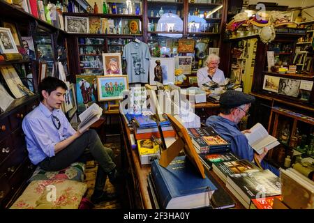 République d'Irlande, Dublin, Chemist et Druggist de Sweny, à Lincoln place, mentionné dans Ulysses de James Joyce où Bloom a acheté ses senteurs de citron Banque D'Images