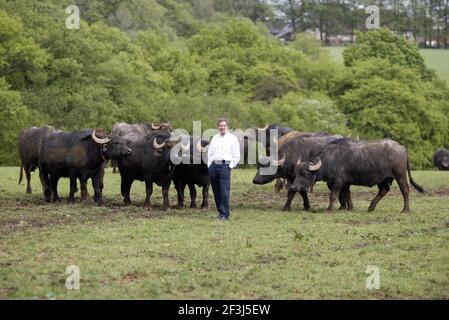 Jody Scheckter sur sa ferme Laverstoke Park dans le Hampshire photo David Sandison Banque D'Images