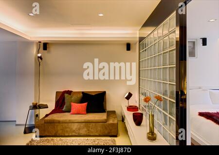 V appartements avec services, Causeway Bay, Hong Kong (designer: Anderson Lee) Banque D'Images