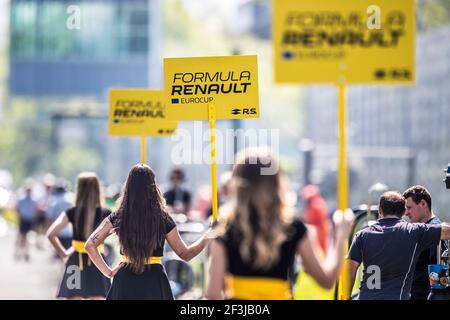 Grille de départ grille de départ, fille grille, ambiance pendant l'Eurocup Formule Renault 2.0 à Monza, Italie, 20 au 22 avril 2018 - photo Gregory Lenormand / DPPI Banque D'Images