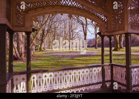 Les crocodiles dans les jardins du spa Baden Baden Germany, Europe Banque D'Images